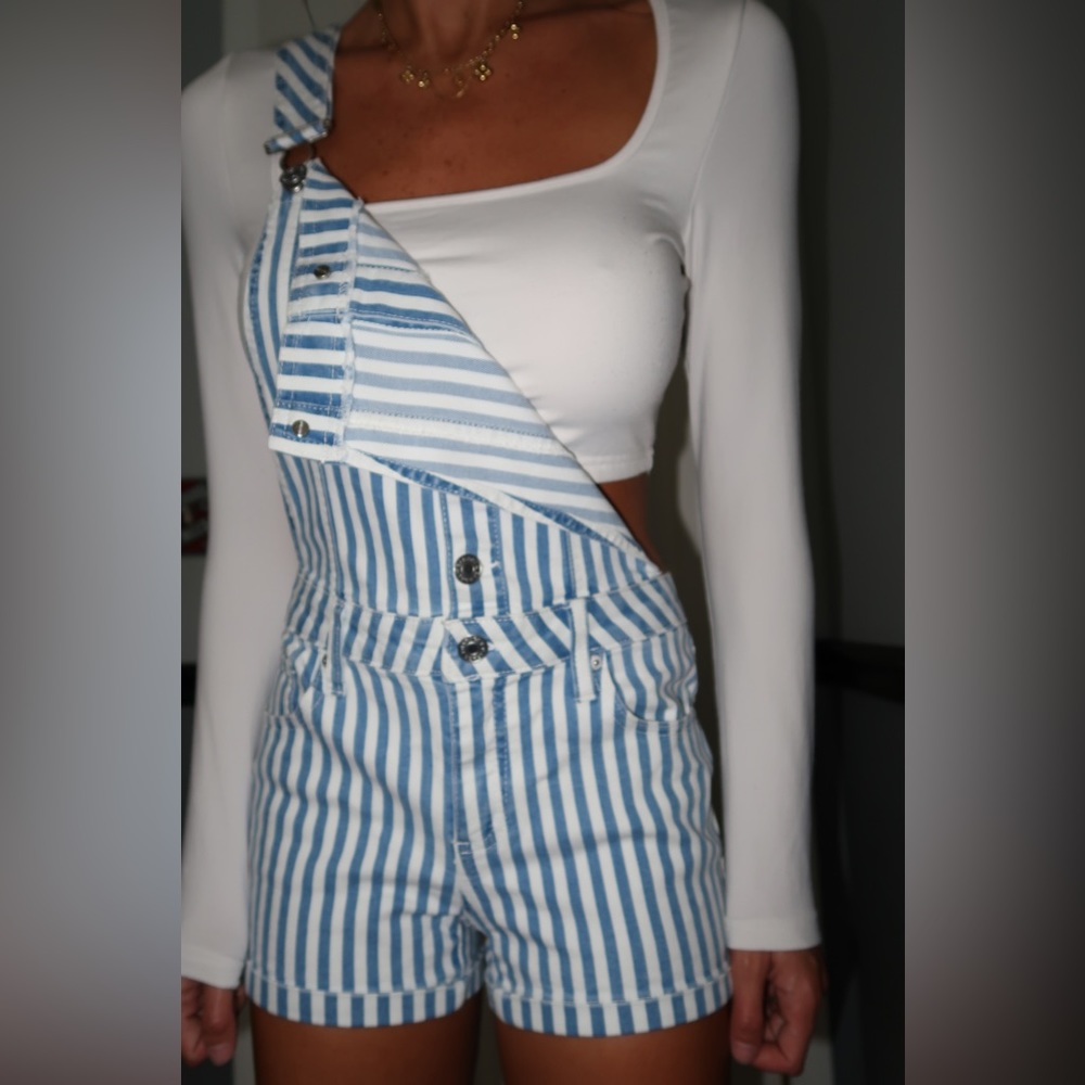 Garage Blue and White Striped Overall Shorts Size XS. NEVER WORN BEFORE